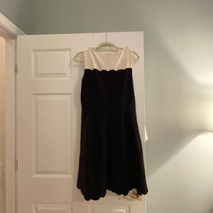 LOFT dress size 8 pit to pit 16” length 36”. Great little dress.
